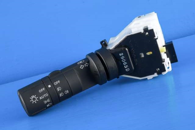 Bryter blink til Nissan Qashqai, 2010-2014 (Type I, Fase 2)