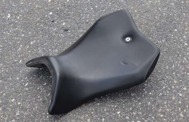MC, Sal/sete, fremre til MC Yamaha YZF-R125, 2008-2013  