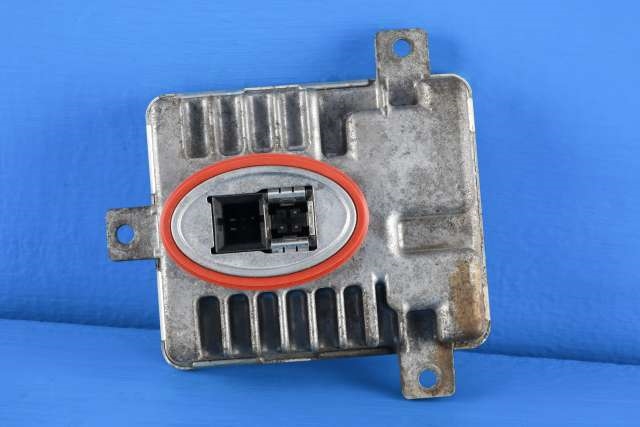 Styreenhet xenon/ballast til BMW 5-Serie, 2010-2017 (F10/F11) (F10/F11) (BMW|7 237 647)