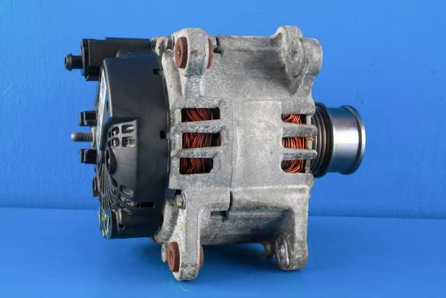 Dynamo til VW Golf VII 2012-2017 (Fase 1)  (VALEO|TG14C071|04C 903 023 K. 14 VOLT - 140 AMP|)