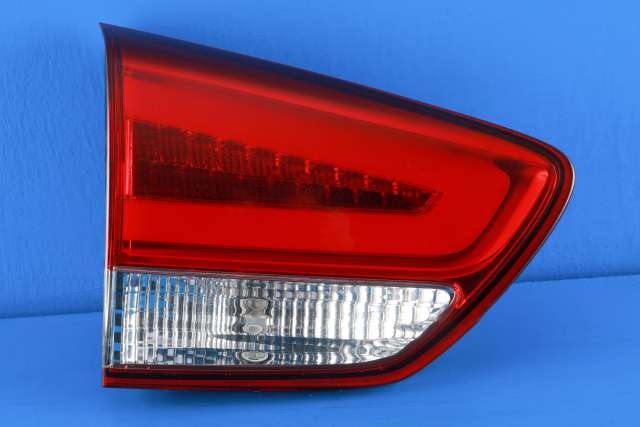 Baklykt venstre indre til Kia Carens, 2013-2018 Type III  