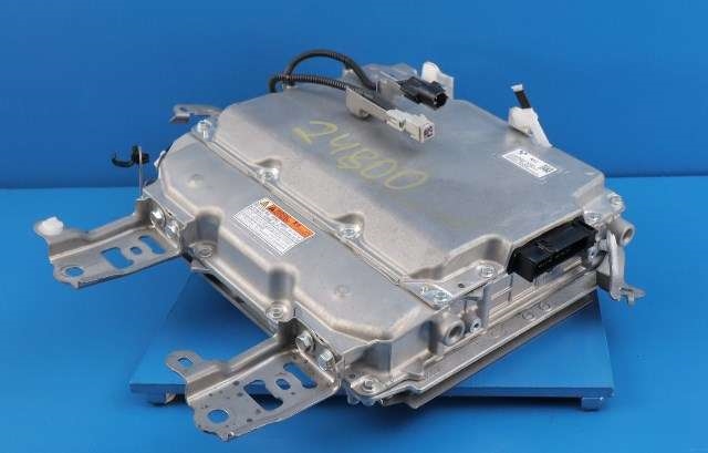 Batterilader (OBC - On Board Charger) til Toyota RAV4 2019-->> (Type V)  (TOYOTA|G9090-42060|)