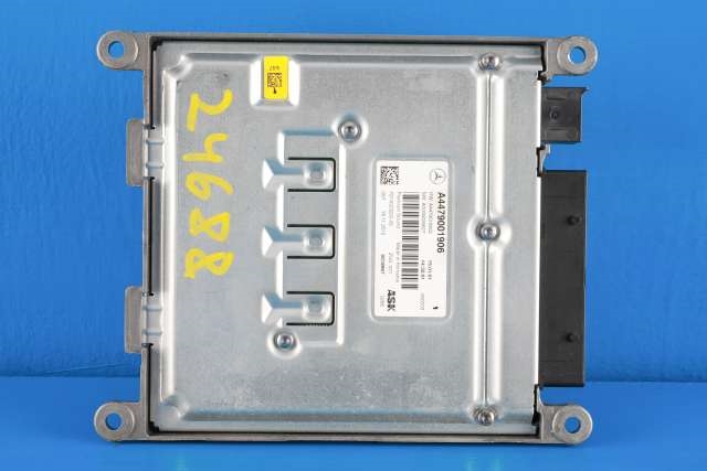 Bilstereo forsterker til Mercedes V-Klasse 2014-->> (W447) (W447) (MERCEDES|A 447 900 19 06|)