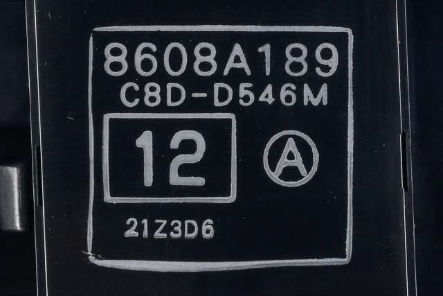 Bryter ruteheis førerdørspanel til Mitsubishi Pajero 2007-2016 (Type IV, Fase 1)  (MITSUBISHI|8608A189|)