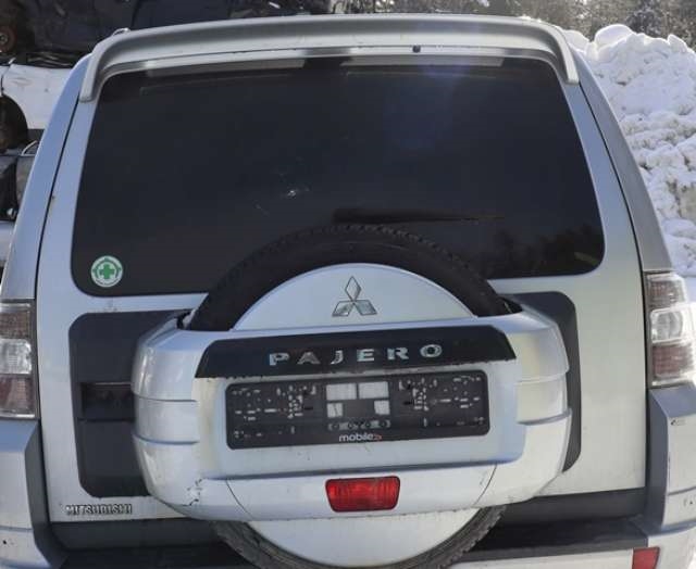 Bakluke til Mitsubishi Pajero, 2007-2016 (Type IV, Fase 1)