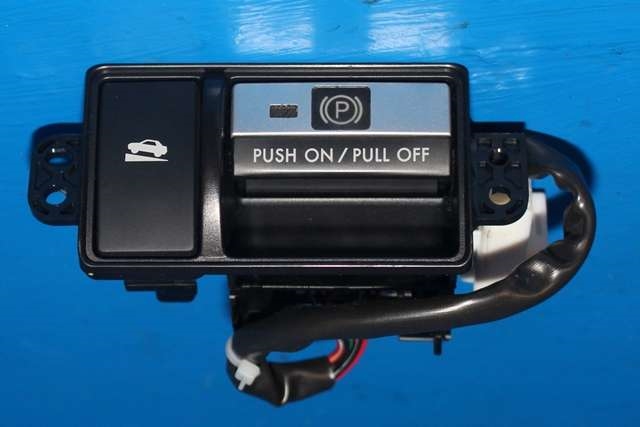 Bryter elektrisk håndbrekk/parkbrems til Subaru Outback, 2009-2014 (Type IV)  