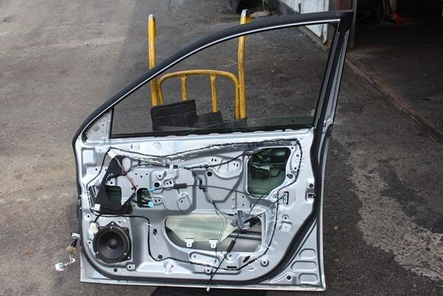 Dør høyre foran til Subaru Outback 2009-2014 (Type IV)  