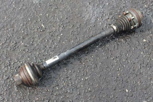 Drivaksel høyre bak, diesel/manuell til Audi A4, Allroad 2009-2016 (Type I) (B8) (B8) (VAG|8K0 501 203 J|)