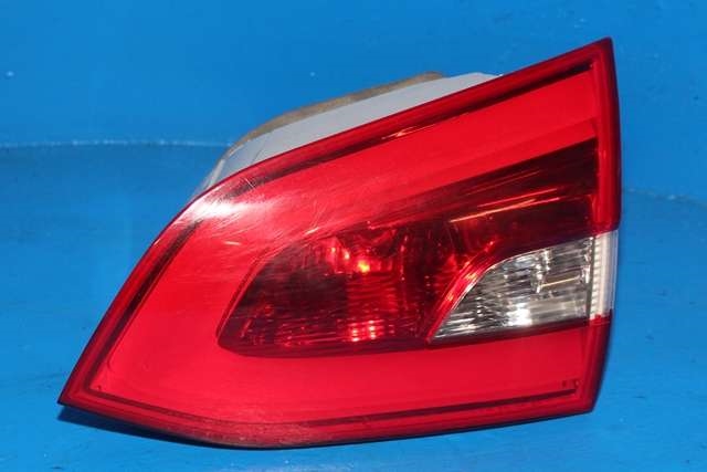 Baklykt høyre indre til Peugeot 308, 2013-2021 (Type II) (PEUGEOT|96 780948 80)
