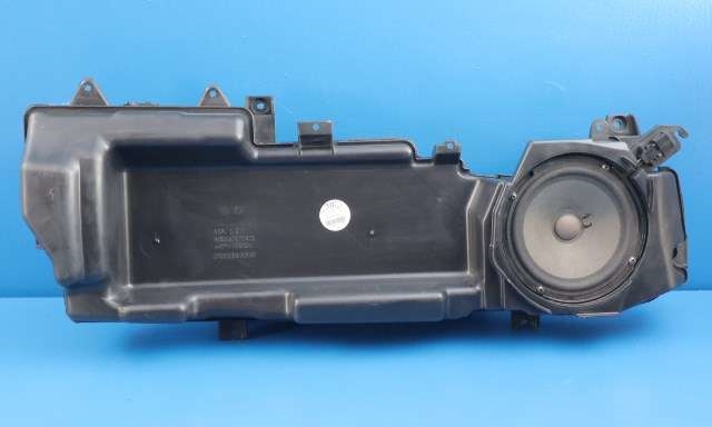 Bilstereo sub-woofer til Audi A6, Allroad, 2008-2011 (Type II, Fase 2) (C6) (C6) (VAG|4F0 035 381 B)