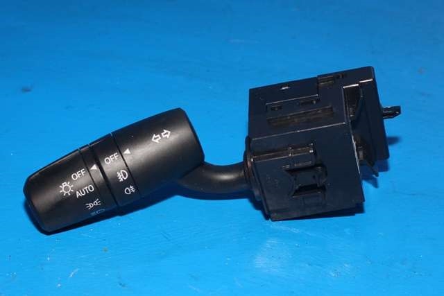 Bryter blink til Mazda 3 2013-2016 (Type III, Fase 1) (MAZDA|KD51-17F887|)
