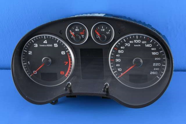 Instrumentpanel til Audi A3, 2009-2012 (Type II, Fase 2) (VDO|110.080/390.002)
