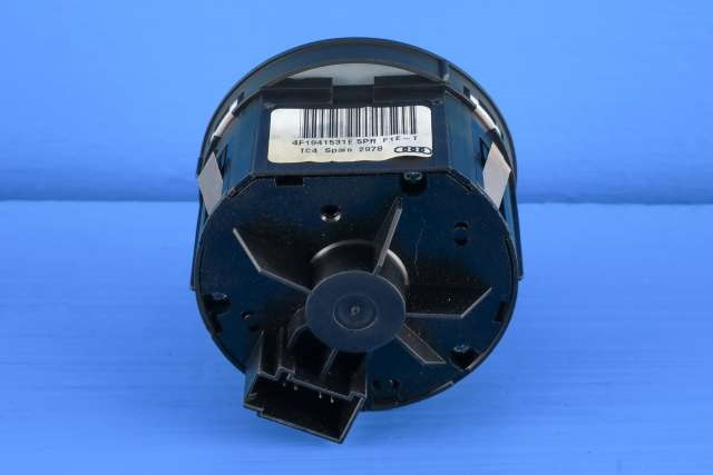 Bryter lys til Audi A6, Allroad 2008-2011 (Type II, Fase 2) (C6) (C6) (VAG|4F1 941 531 E|)