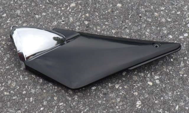 MC, Deksel, side venstre til MC Suzuki GSF 600 Bandit, 1995-2004  