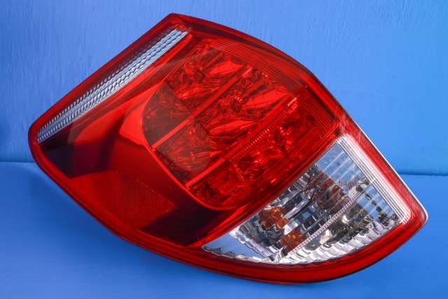 Baklykt venstre til Toyota RAV4, 2006-2009 (Type III, Fase 1)  