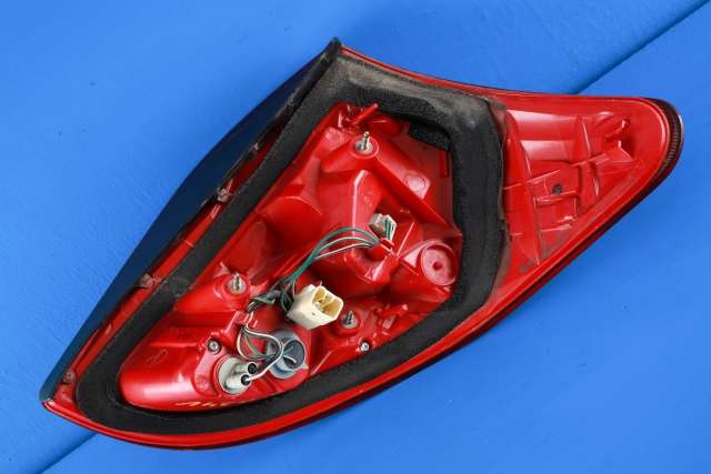 Baklykt venstre til Toyota RAV4 2006-2009 (Type III, Fase 1)  