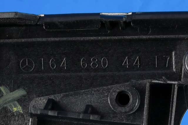Dashbord diverse til Mercedes ML 2005-2011 (W164) (W164) (MERCEDES|A 164 680 44 17|)