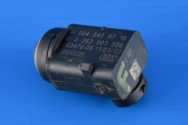 Parkeringssensor foran til Mercedes ML 2005-2011 (W164) (W164) (BOSCH|0 263 003 556|004 542 87 18|)