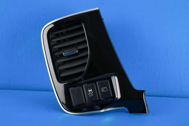Dashbord friskluftdyse til Mitsubishi Outlander, 2012-2015 (Type III, Fase 1) (MITSUBISHI|8030A201)