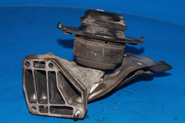 Motorfeste til Mercedes ML 2005-2011 (W164) (W164)