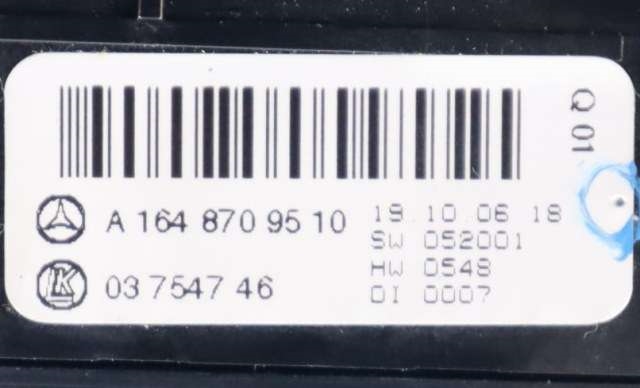 Bryter nødblink til Mercedes ML 2005-2011 (W164) (W164) (MERCEDES|A 164 870 95 10|)
