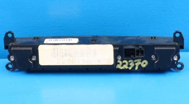 Bryter nødblink til Mercedes ML 2005-2011 (W164) (W164) (MERCEDES|A 164 870 95 10|)