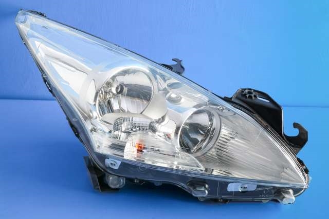 Frontlykt høyre halogen til Peugeot 3008, 2009-2016 (Type I) (PEUGEOT|96 825190 80)