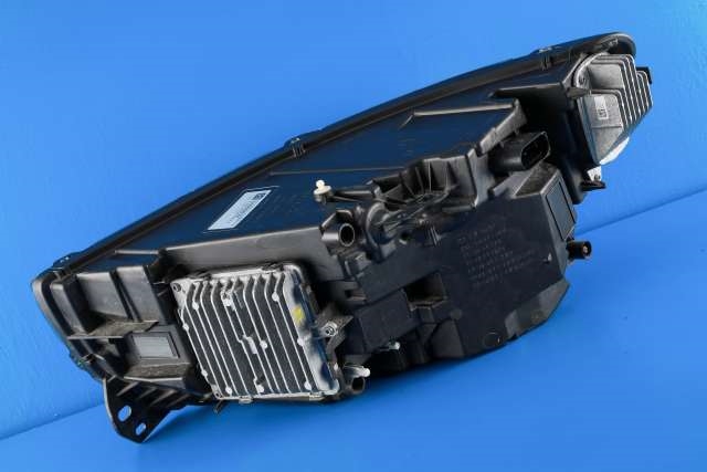 Frontlykt høyre full-LED til Volvo XC40 2018-2024 (VOLVO|31655632|)
