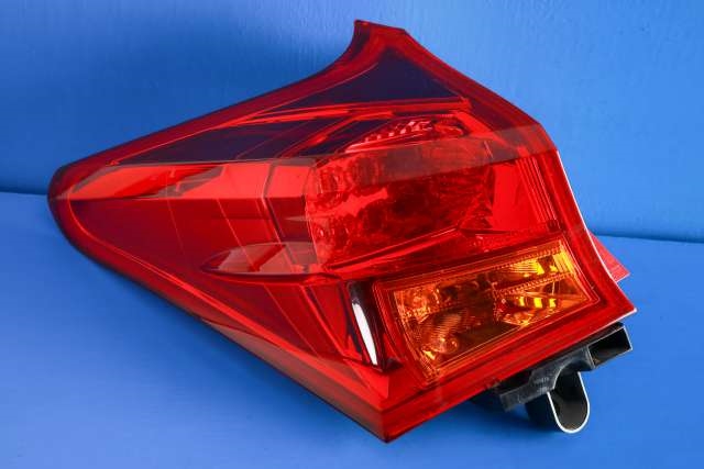 Baklykt venstre ytre til Toyota Auris, 2013-2015 (Type II, Fase 1)  