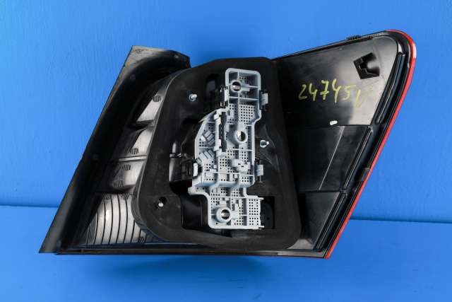 Baklykt venstre til Mercedes GLK 2008-2015 (X204) (X204) (MERCEDES|204 820 13 64 L|)