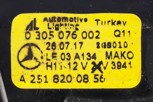Tåkelykt høyre foran til Mercedes GLK 2008-2015 (X204) (X204) (MERCEDES|A 251 820 08 56|)