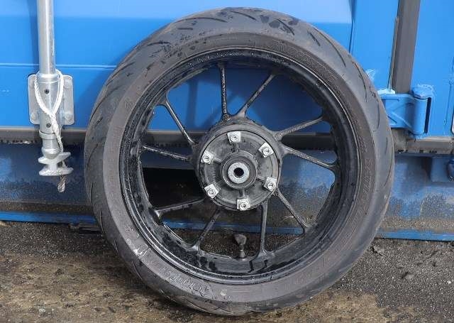MC, Bakhjul til MC Yamaha YZF-R7 2022-->>  (180 X 55 R 17"|)