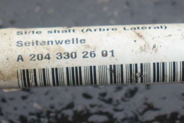Drivaksel høyre foran, diesel/automat til Mercedes GLK 2008-2015 (X204) (X204) (MERCEDES|A 204 330 26 01|)