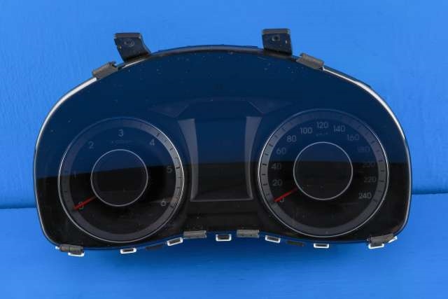 Instrumentpanel til Hyundai i40, 2012-2017 (HYUNDAI|94001-3Z400)