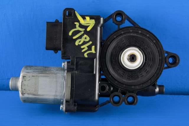 Ruteheis, kun motor, venstre foran til Hyundai i40 2012-2017 (HYUNDAI|82450-3Z010|)