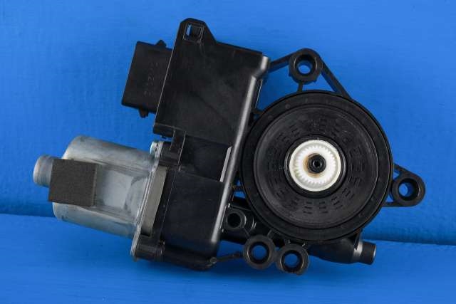Ruteheis, kun motor, høyre bak til Hyundai i40 2012-2017  (HYUNDAI|83460-3Z010|)