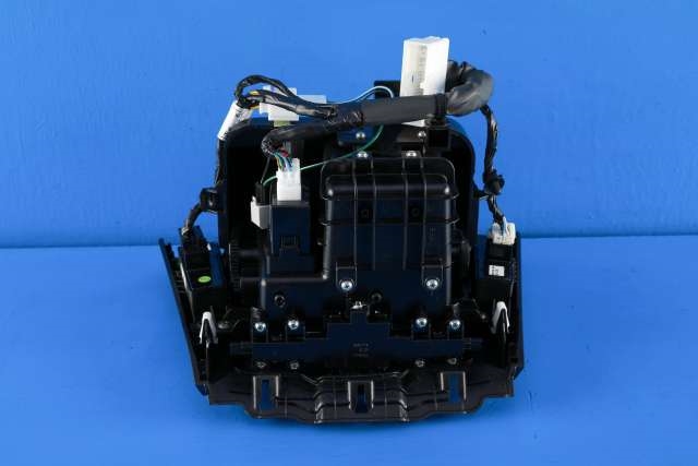 Dashbord diverse til Hyundai i40 2012-2017 (HYUNDAI|84630-3Z440|)