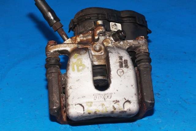 Bremsecaliper høyre bak, elektrisk til Mercedes A-Klasse, 2012-2018 (W176) (W176) (MERCEDES|A 246 423 22 98)