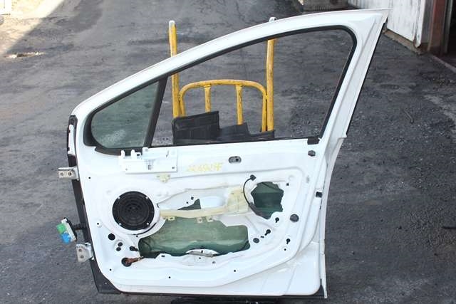 Dør høyre foran til Peugeot 308 2011-2013 (Type I, Fase 2)  