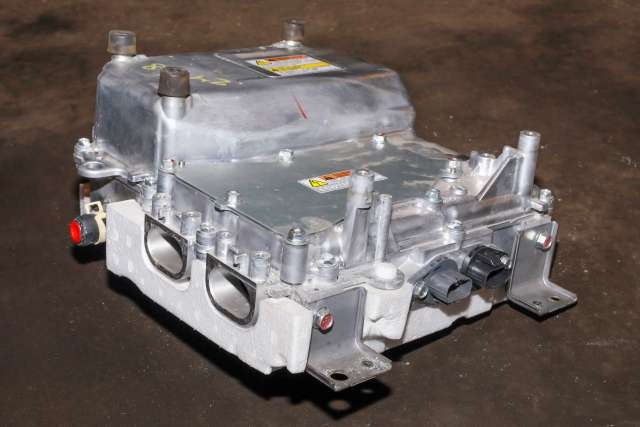 Inverter hybrid til Mitsubishi Outlander 2015-->> (Type III, Fase 2)  (MITSUBISHI|9410A163|)