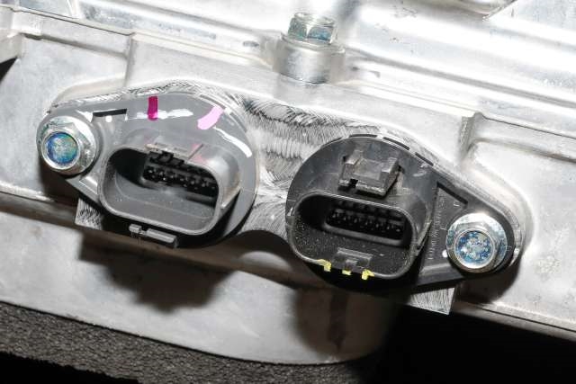 Inverter hybrid til Mitsubishi Outlander 2015-->> (Type III, Fase 2)  (MITSUBISHI|9410A163|)