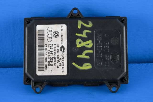 Styreenhet lys (LCM - Light Control Module) til Škoda Superb 2008-2015 (Type II) (HELLA|5DF 009 368-15|7L6 941 329 B|)
