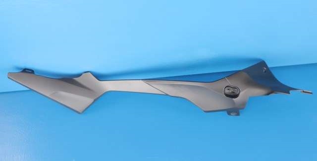 MC, Deksel, side høyre til MC Triumph Daytona 660 2024-->> (TRIUMPH|2314281|)