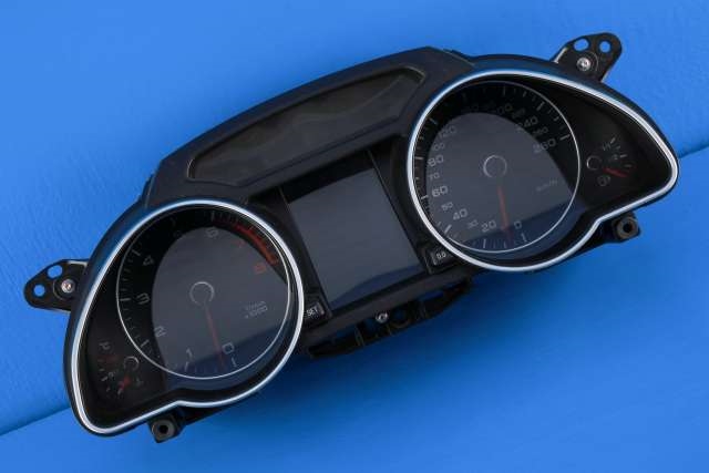 Instrumentpanel til Audi A5 2007-2016 (Type I) (VAG|8T0 920 932 L|)