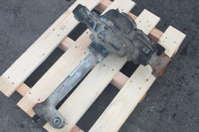 Kardang klokke foran til Ford Ranger / Ranger Raptor 2015-2022 (FORD|EB3G-3B079-BF|)