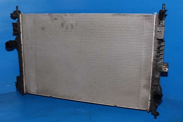 Radiator (automat gir) til Peugeot 3008 2016-->> (Type II) (PEUGEOT|96 757479 80|)