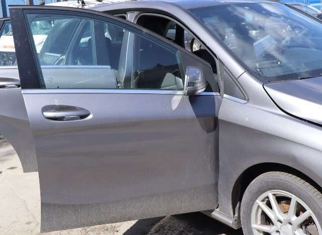 Dør høyre foran til Mercedes B-Klasse, 2011-2018 (W246) (W246) 