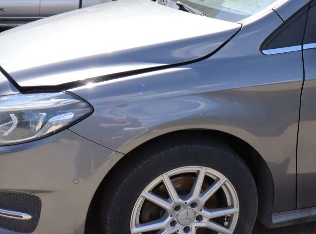 Skjerm venstre foran til Mercedes B-Klasse, 2011-2018 (W246) (W246) 