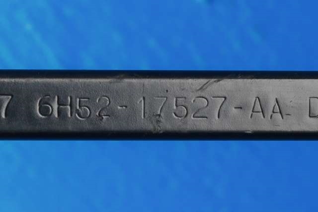Viskerarm frontrute høyre til Land Rover Freelander 2007-2014 (Type II) (LAND ROVER|6H52-17527-AA|)