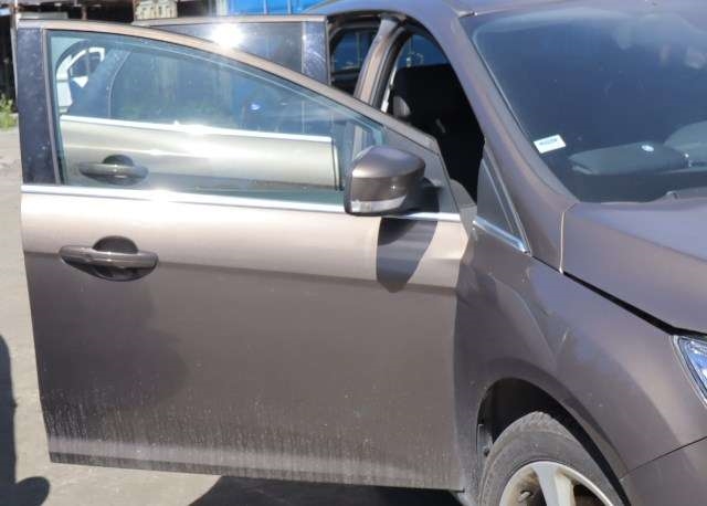 Dør høyre foran til Ford Focus, 2014-2018 (Type III, Fase 2)  
